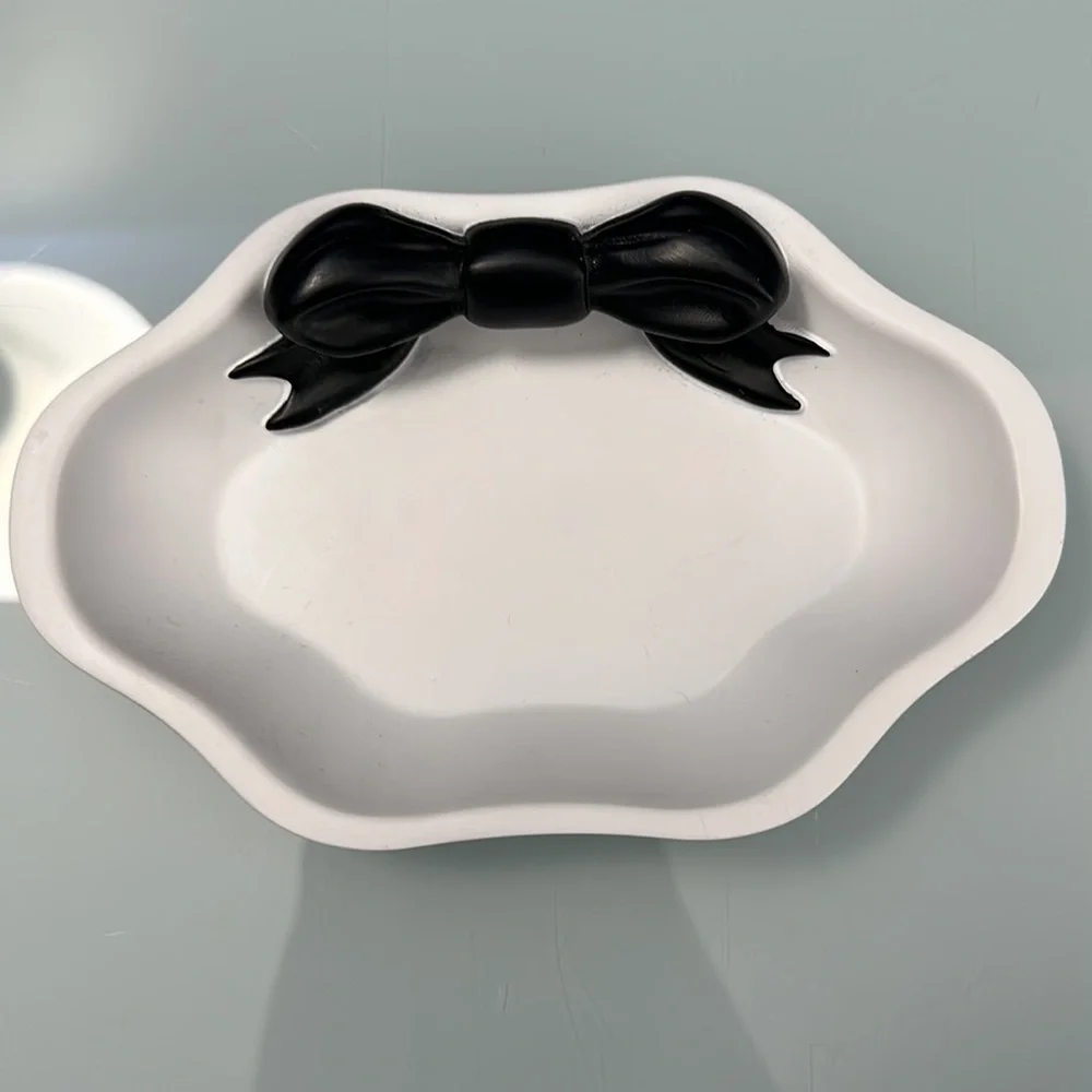 New Viral Black Bow Ring Dish